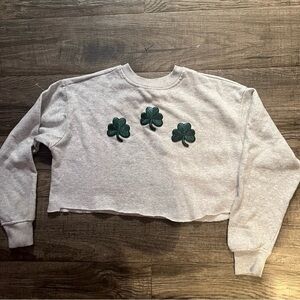Womens XS crewneck cropped sweatshirt